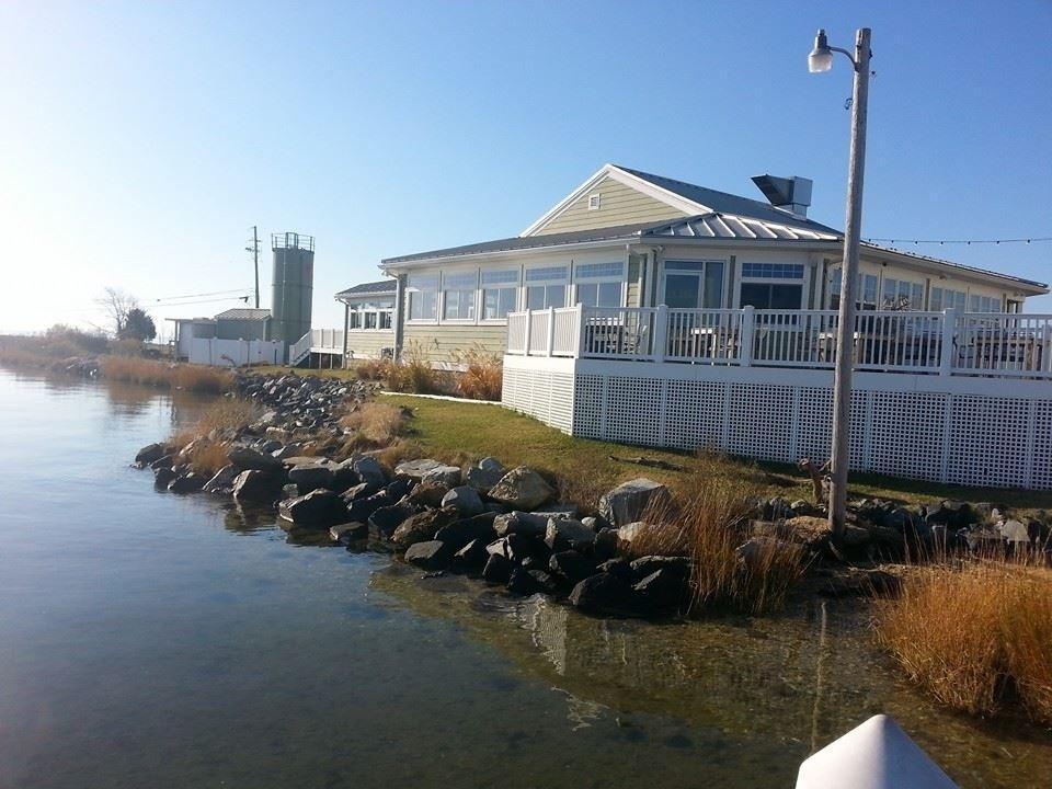 Island Inn & Suites, Ascend Hotel Collection Piney Point Exterior photo